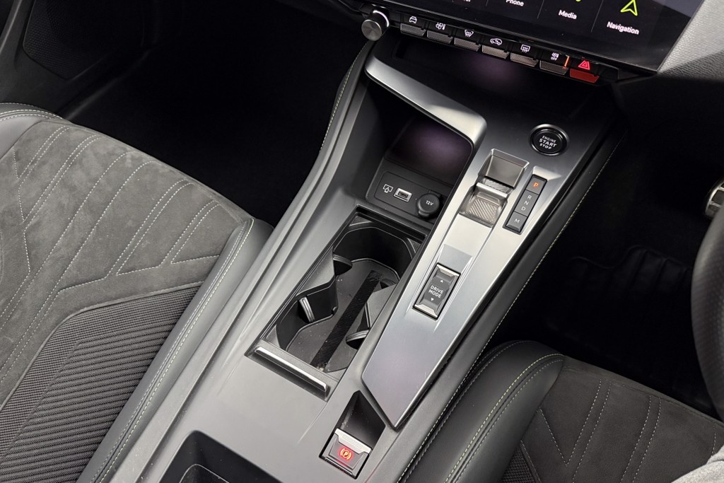 Peugeot 308 GT Automatic Diesel Hatchback - Stock Number (1539716) - 16th supplementary image