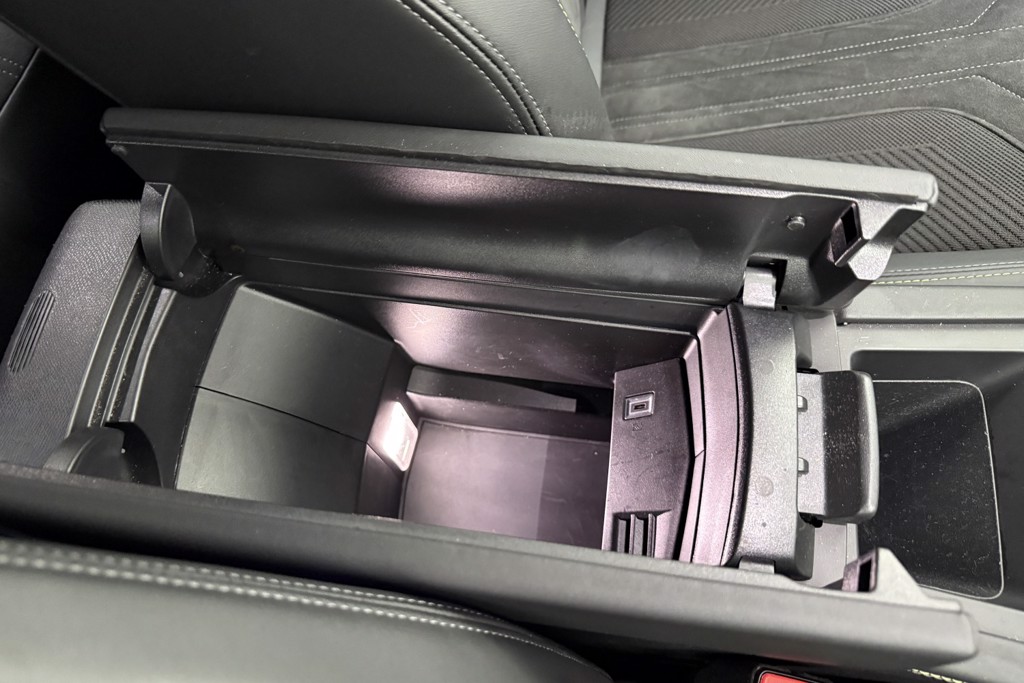 Peugeot 308 GT Automatic Diesel Hatchback - Stock Number (1539716) - 18th supplementary image