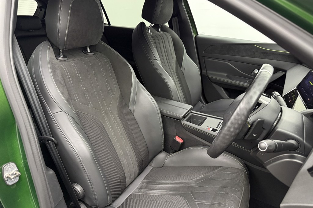 Peugeot 308 GT Automatic Diesel Hatchback - Stock Number (1539716) - 19th supplementary image