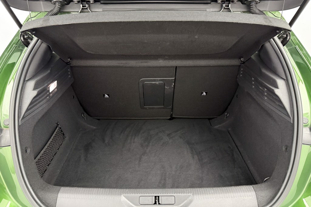 Peugeot 308 GT Automatic Diesel Hatchback - Stock Number (1539716) - 30th supplementary image