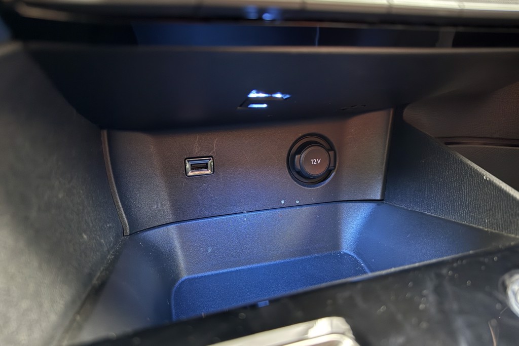 Peugeot 3008 GT Automatic Diesel SUV - Stock Number (1540791) - 16th supplementary image