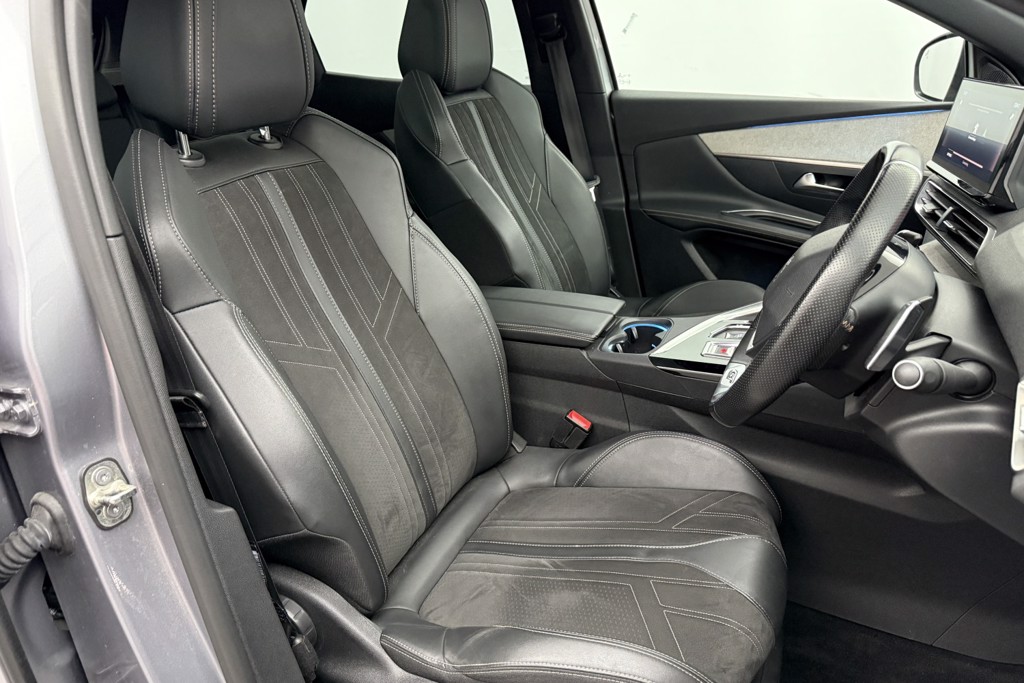 Peugeot 3008 GT Automatic Diesel SUV - Stock Number (1540791) - 20th supplementary image