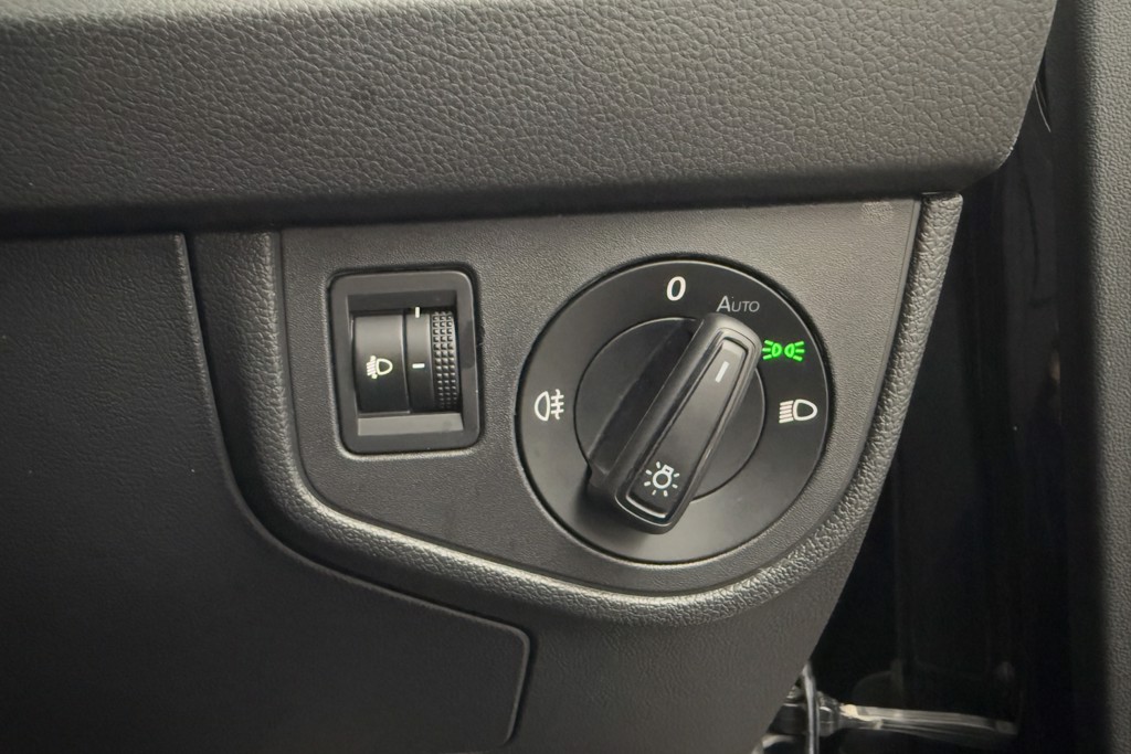 Volkswagen Polo Life Automatic Petrol Hatchback - Stock Number (1541112) - 11th supplementary image