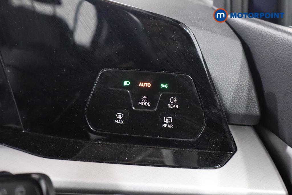 Volkswagen Golf Life Manual Petrol Hatchback - Stock Number (1541942) - 11th supplementary image
