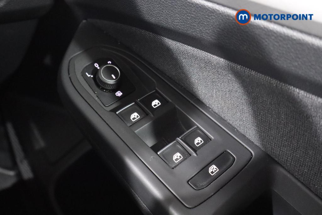 Volkswagen Golf Life Manual Petrol Hatchback - Stock Number (1541942) - 12th supplementary image