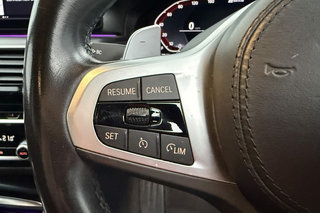BMW 5 Series M Sport Automatic Petrol Plug-In Hybrid Estate - Stock Number (1543753) - 4th supplementary image