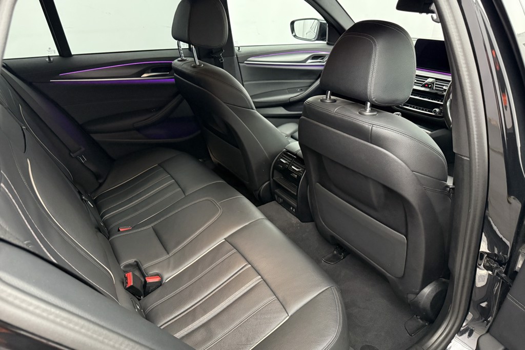 BMW 5 Series M Sport Automatic Petrol Plug-In Hybrid Estate - Stock Number (1543753) - 26th supplementary image