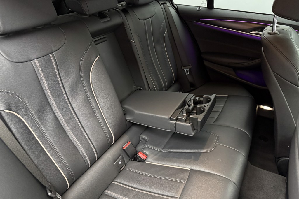 BMW 5 Series M Sport Automatic Petrol Plug-In Hybrid Estate - Stock Number (1543753) - 29th supplementary image