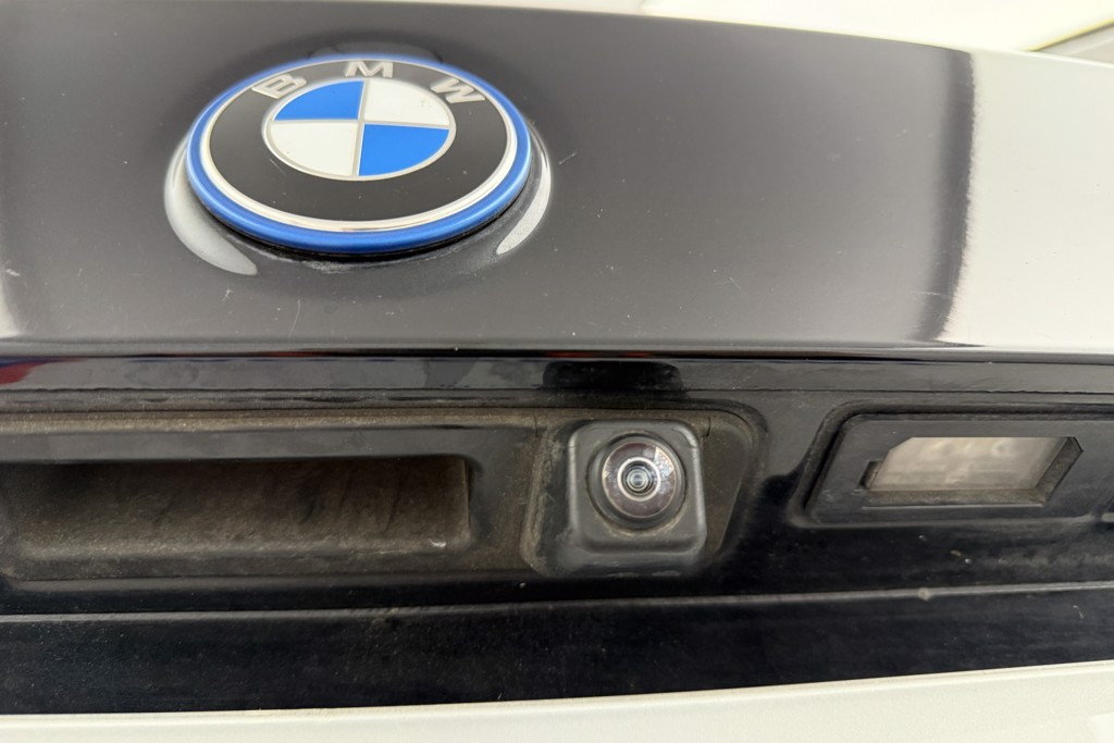 BMW 5 Series M Sport Automatic Petrol Plug-In Hybrid Estate - Stock Number (1543753) - 35th supplementary image