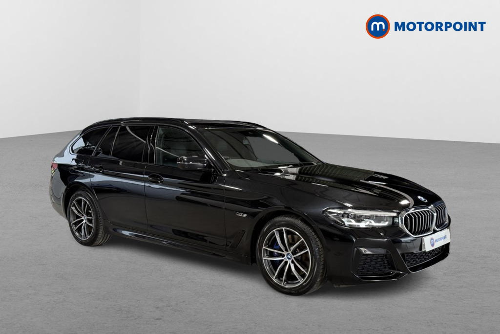 BMW 5 Series M Sport Automatic Petrol Plug-In Hybrid Estate - Stock Number (1543753) - Drivers side front corner