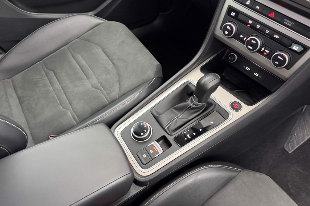 Seat Ateca Xperience Automatic Petrol SUV - Stock Number (1543877) - 16th supplementary image