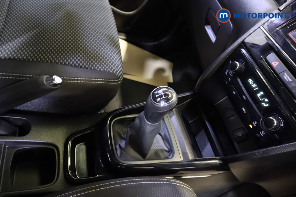 Suzuki Vitara Sz-T Kuro Manual Petrol SUV - Stock Number (1544013) - 5th supplementary image