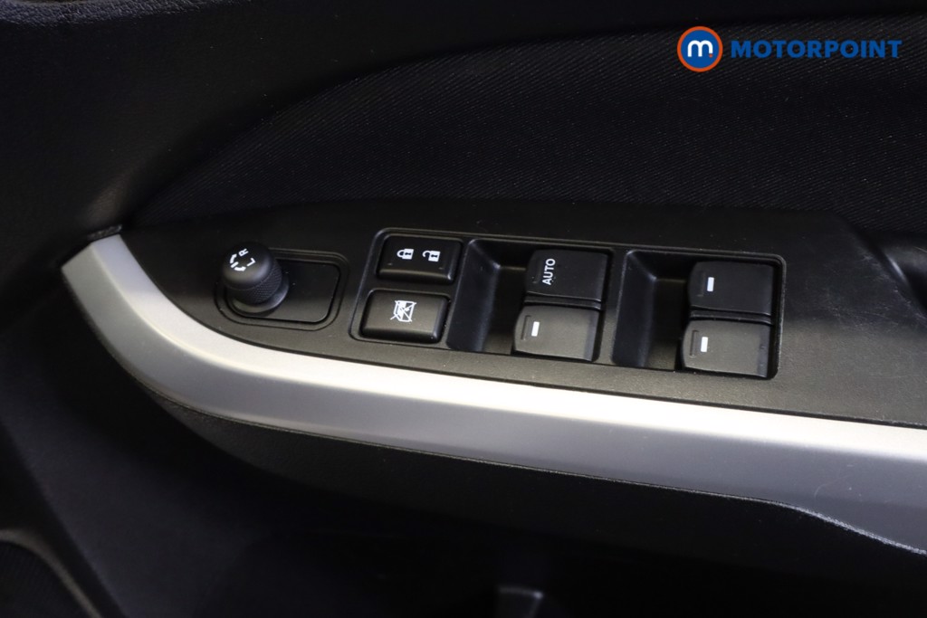 Suzuki Vitara Sz-T Kuro Manual Petrol SUV - Stock Number (1544013) - 7th supplementary image