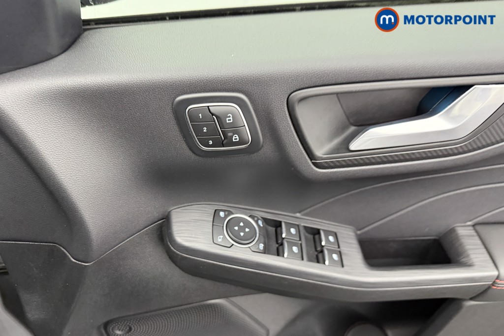 Ford Kuga St-Line Automatic Petrol Plug-In Hybrid SUV - Stock Number (1544773) - 16th supplementary image