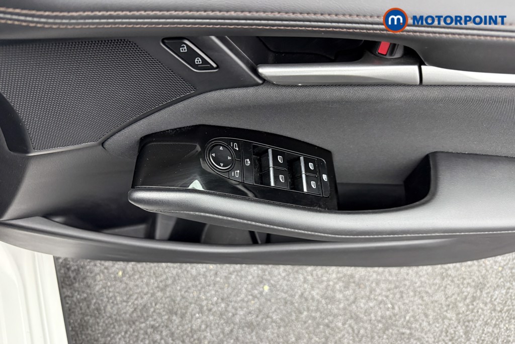 Mazda 3 Se-L Manual Petrol-Electric Hybrid Hatchback - Stock Number (1545256) - 15th supplementary image