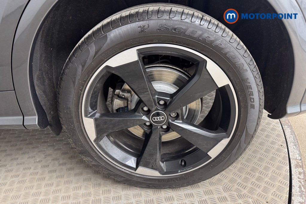 Audi Q5 Black Edition Automatic Diesel SUV - Stock Number (1545460) - 23rd supplementary image