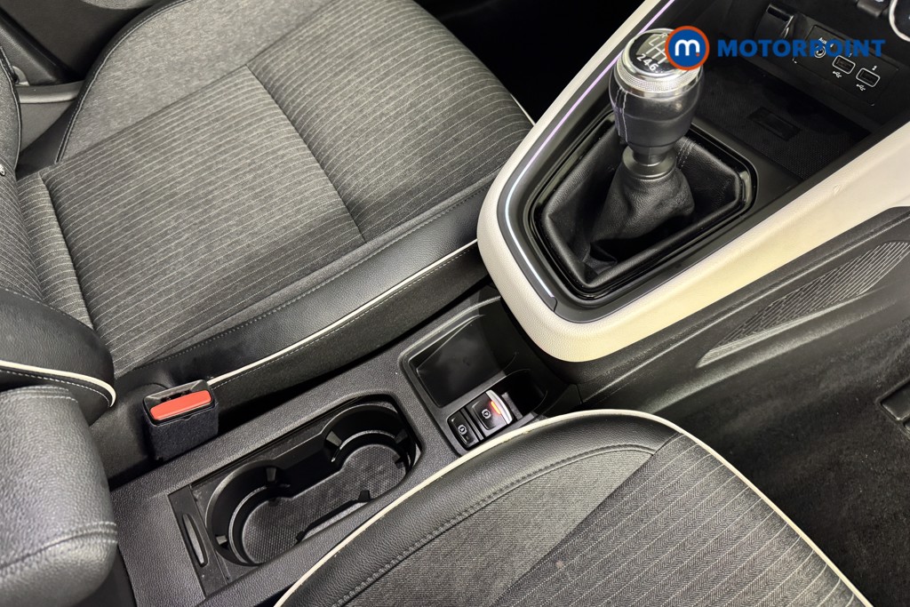 Renault Clio Techno Manual Petrol Hatchback - Stock Number (1545708) - 9th supplementary image
