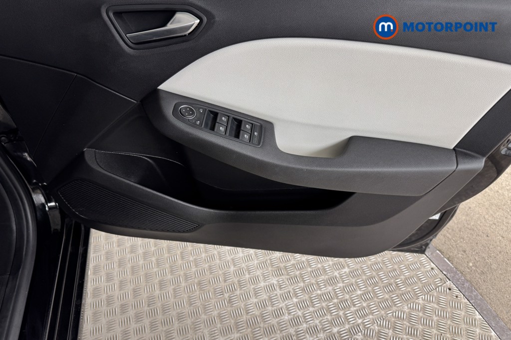 Renault Clio Techno Manual Petrol Hatchback - Stock Number (1545726) - 14th supplementary image