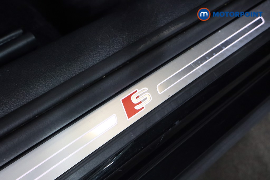 Audi Q2 Black Edition Manual Petrol SUV - Stock Number (1546749) - 11th supplementary image