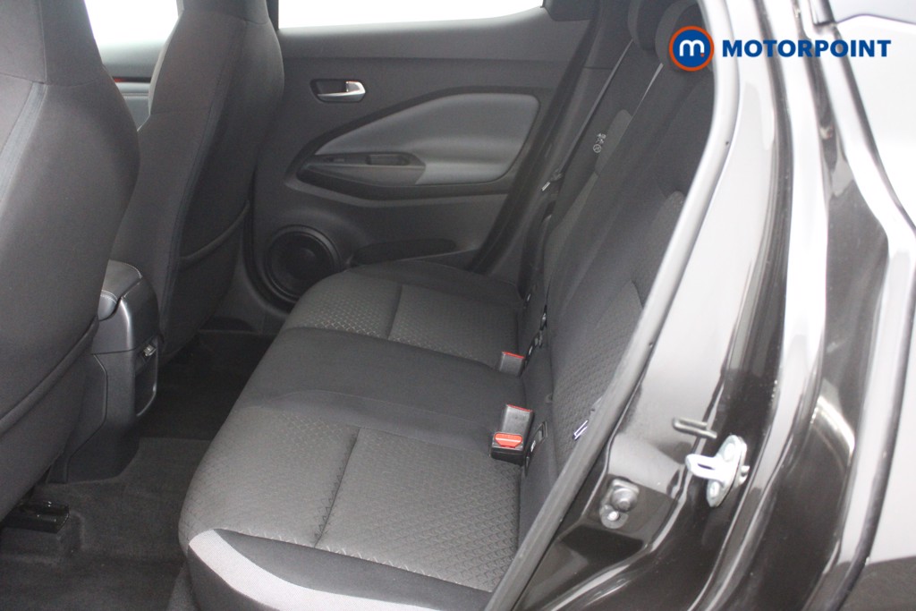 Nissan Juke N-Connecta Automatic Petrol SUV - Stock Number (1547191) - 2nd supplementary image