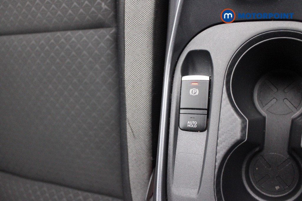 Nissan Juke N-Connecta Automatic Petrol SUV - Stock Number (1547191) - 12th supplementary image