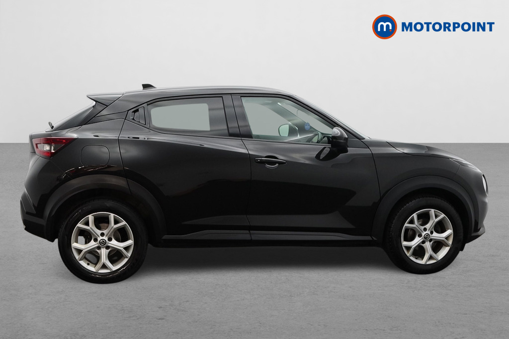 Nissan Juke N-Connecta Automatic Petrol SUV - Stock Number (1547191) - Drivers side