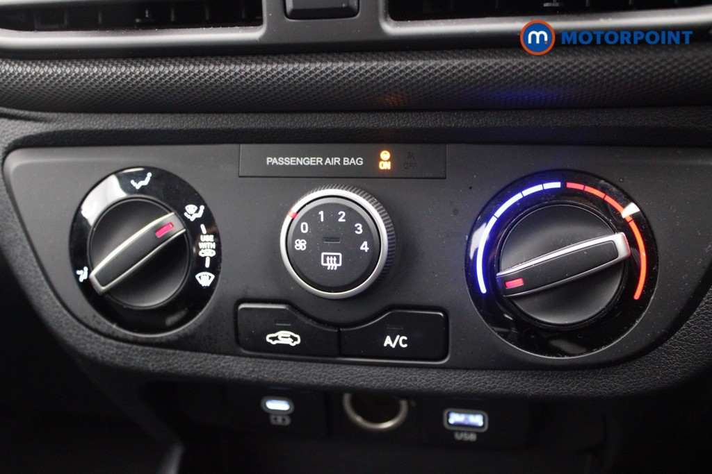 Hyundai I10 Advance Automatic Petrol Hatchback - Stock Number (1547281) - 9th supplementary image