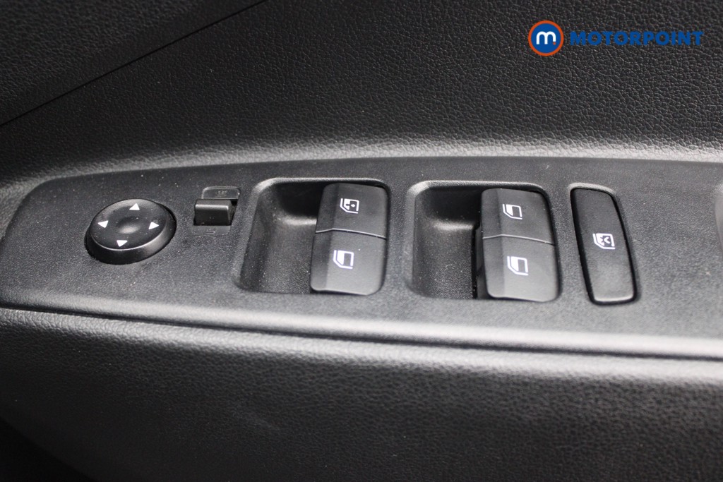 Hyundai I10 Advance Automatic Petrol Hatchback - Stock Number (1547281) - 15th supplementary image