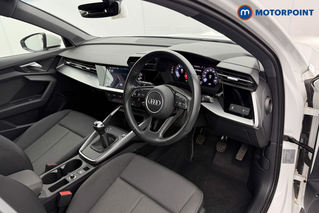 Audi A3 Technik Manual Petrol Hatchback - Stock Number (1547749) - 4th supplementary image