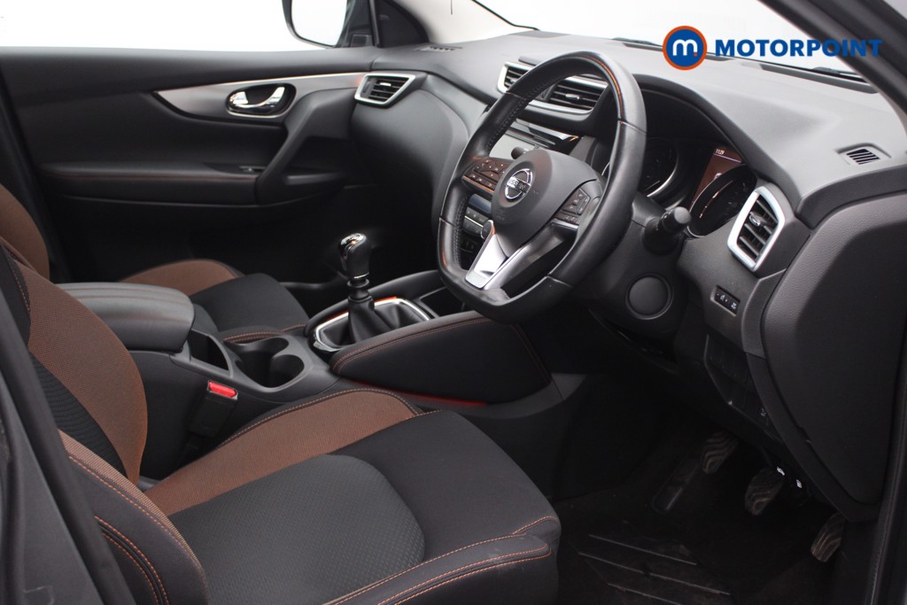 Nissan Qashqai N-Motion Manual Petrol SUV - Stock Number (1547807) - 3rd supplementary image