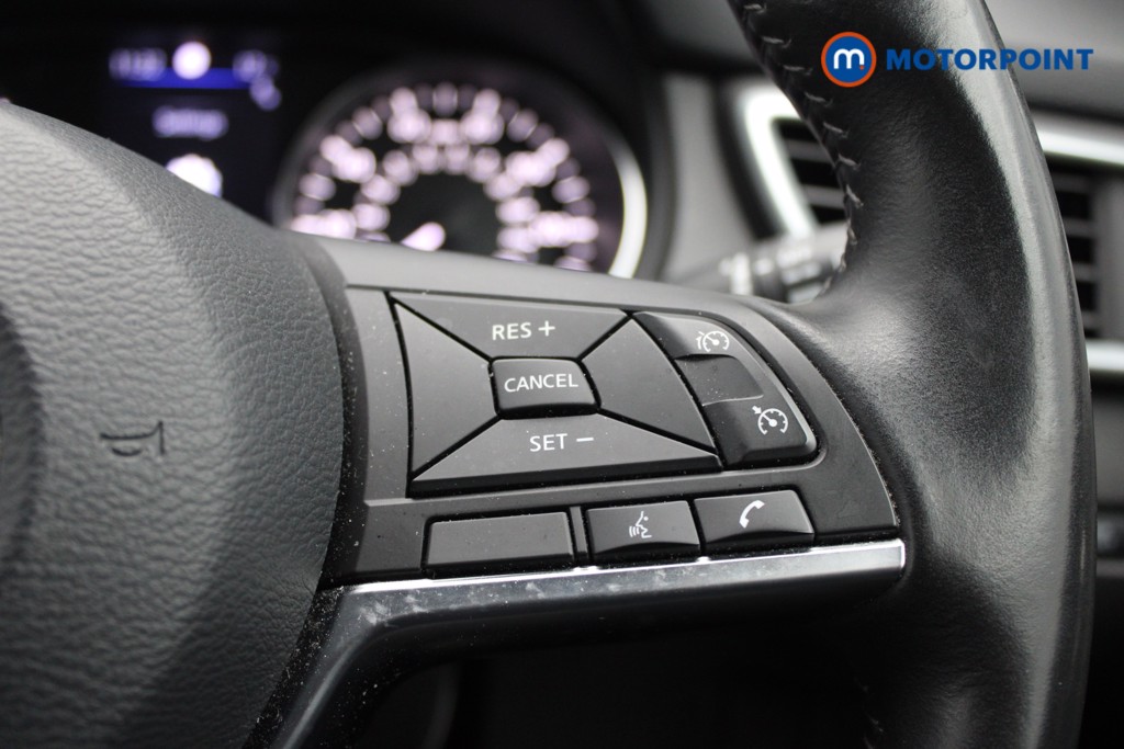 Nissan Qashqai N-Motion Manual Petrol SUV - Stock Number (1547807) - 13th supplementary image