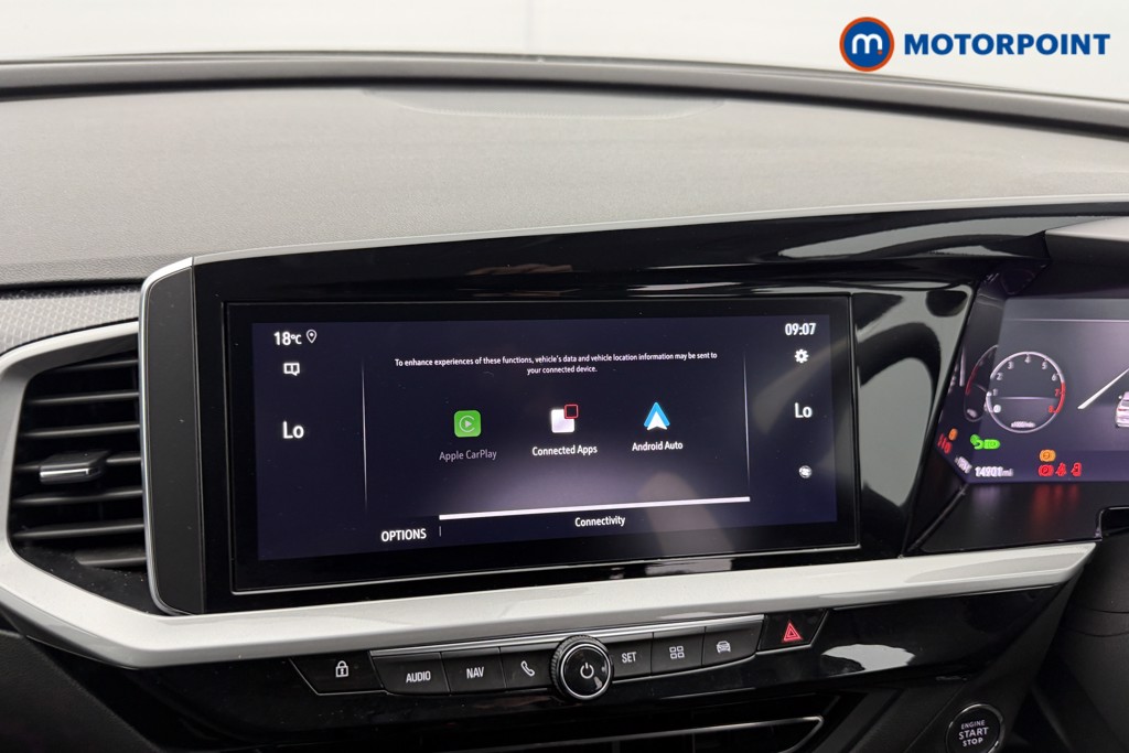 Vauxhall Grandland Ultimate Manual Petrol SUV - Stock Number (1547886) - 2nd supplementary image