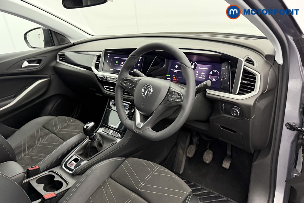 Vauxhall Grandland Ultimate Manual Petrol SUV - Stock Number (1547886) - 4th supplementary image