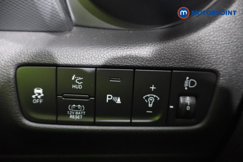 Hyundai Kona Ultimate Automatic Petrol-Electric Hybrid SUV - Stock Number (1547891) - 11th supplementary image