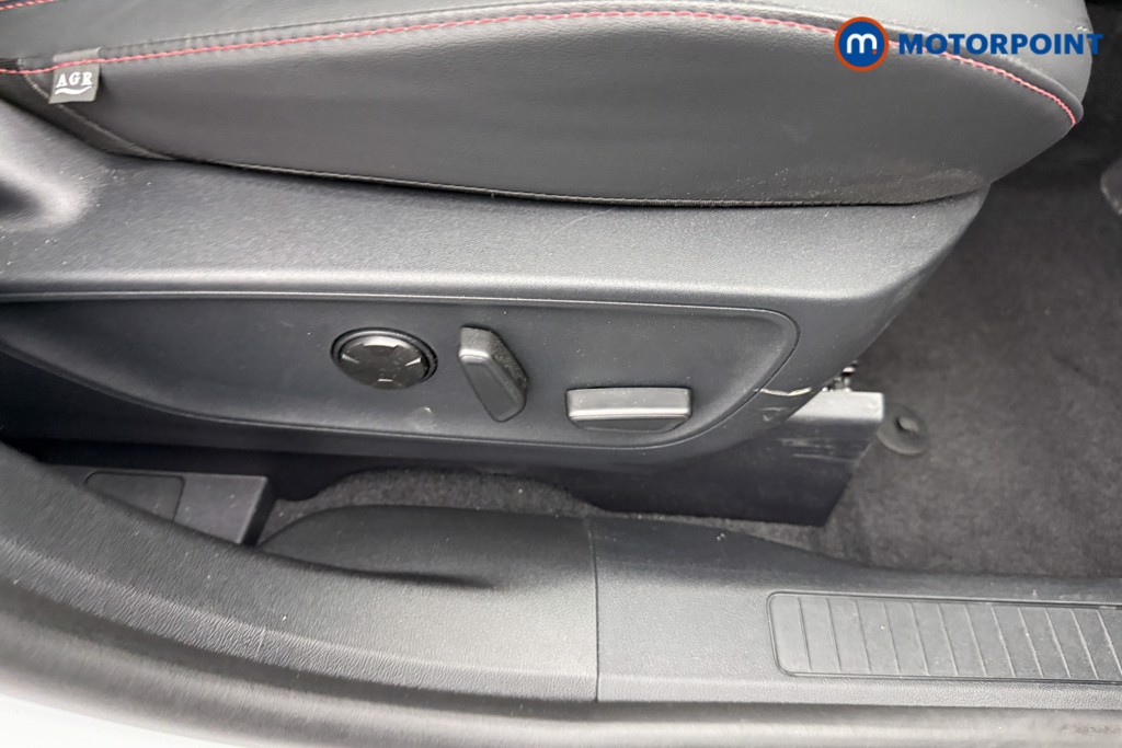 Ford Kuga St-Line X Automatic Petrol Plug-In Hybrid SUV - Stock Number (1548527) - 18th supplementary image