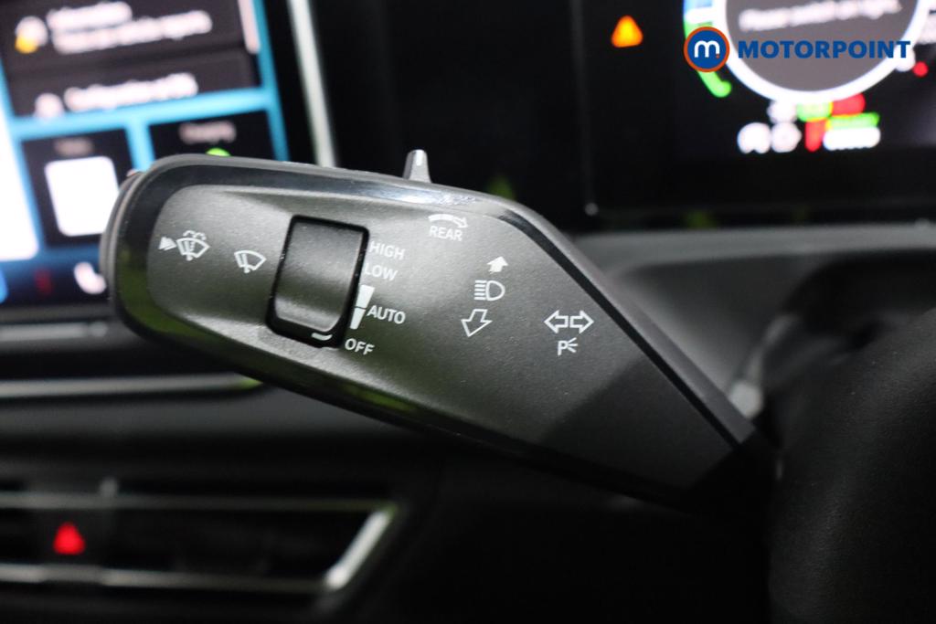 Volkswagen Tiguan R-Line Automatic Petrol Plug-In Hybrid SUV - Stock Number (1548529) - 9th supplementary image