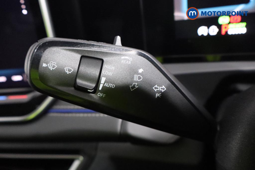 Volkswagen Tiguan R-Line Automatic Petrol Plug-In Hybrid SUV - Stock Number (1548530) - 9th supplementary image
