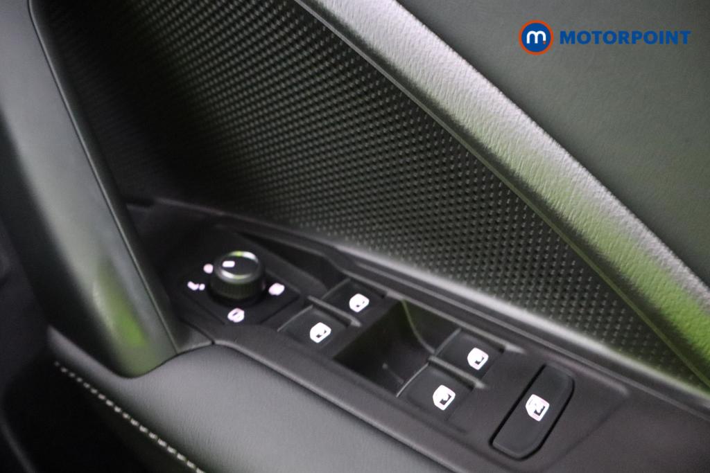 Volkswagen Tiguan R-Line Automatic Petrol Plug-In Hybrid SUV - Stock Number (1548530) - 12th supplementary image