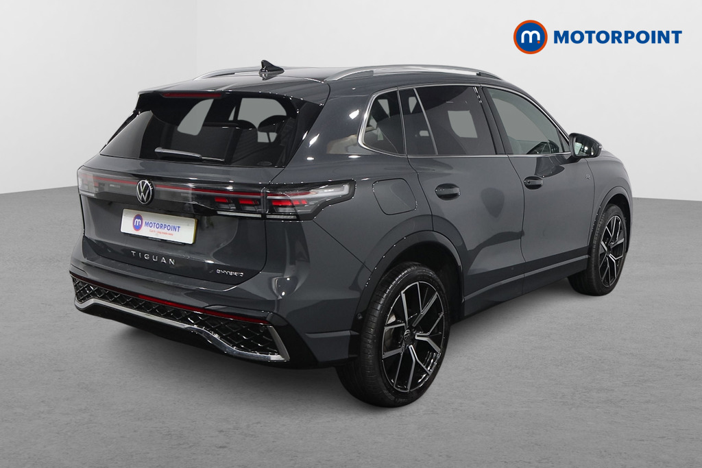 Volkswagen Tiguan R-Line Automatic Petrol Plug-In Hybrid SUV - Stock Number (1548530) - Drivers side rear corner