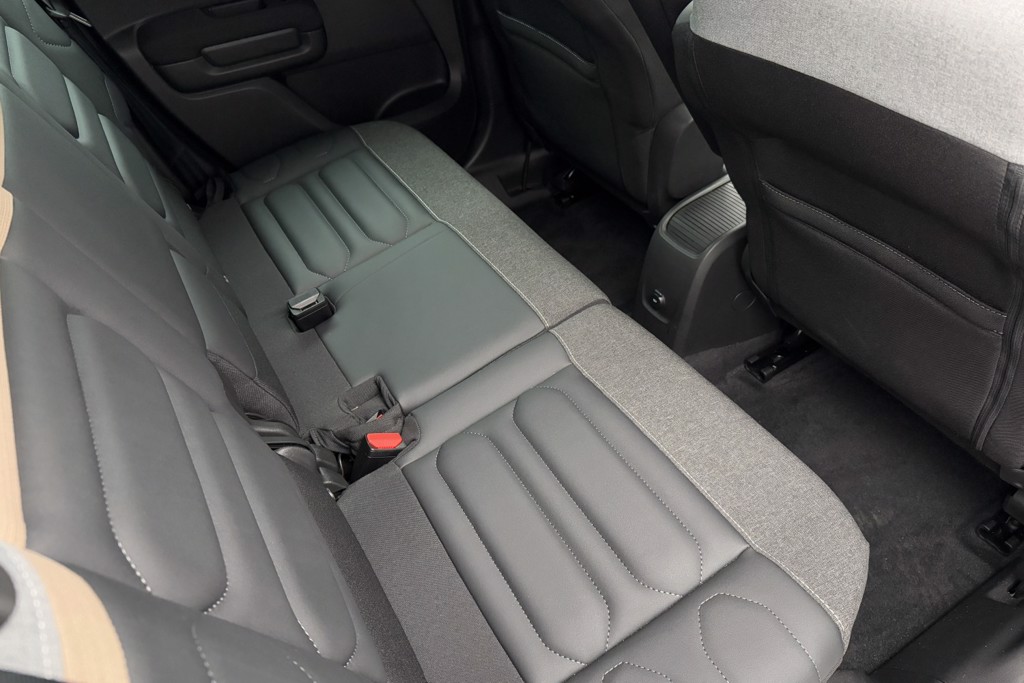 Citroen C3 Aircross MAX Automatic Petrol SUV - Stock Number (1548663) - 20th supplementary image
