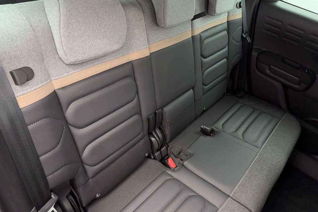 Citroen C3 Aircross MAX Automatic Petrol SUV - Stock Number (1548663) - 23rd supplementary image