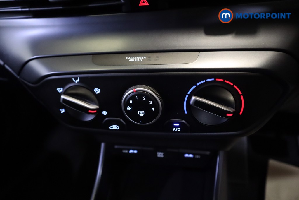 Hyundai I20 Se Connect Automatic Petrol Hatchback - Stock Number (1548730) - 4th supplementary image