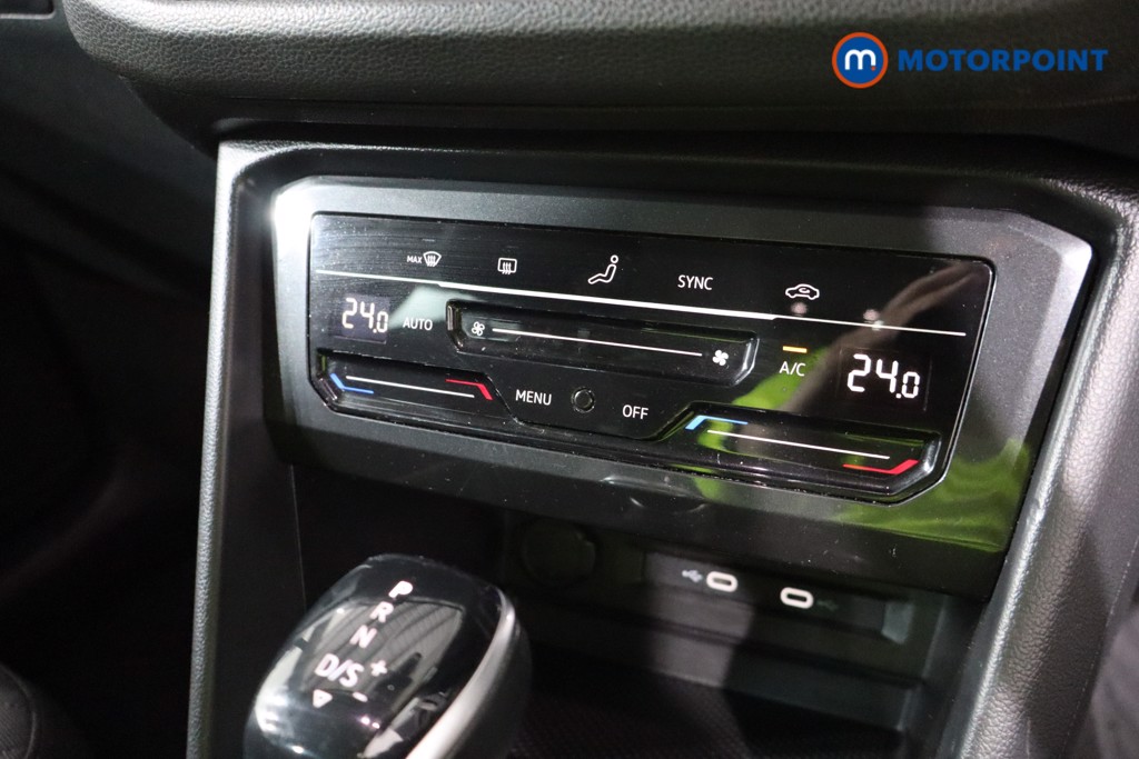 Volkswagen Tiguan Life Automatic Diesel SUV - Stock Number (1548962) - 15th supplementary image