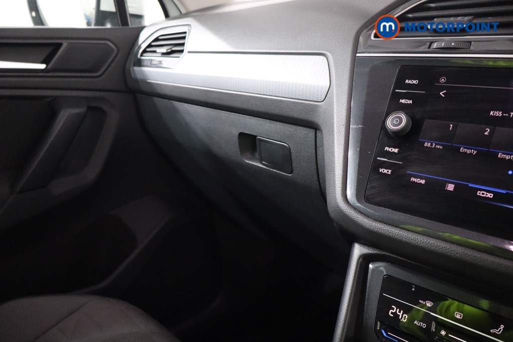 Volkswagen Tiguan Life Automatic Diesel SUV - Stock Number (1548962) - 18th supplementary image