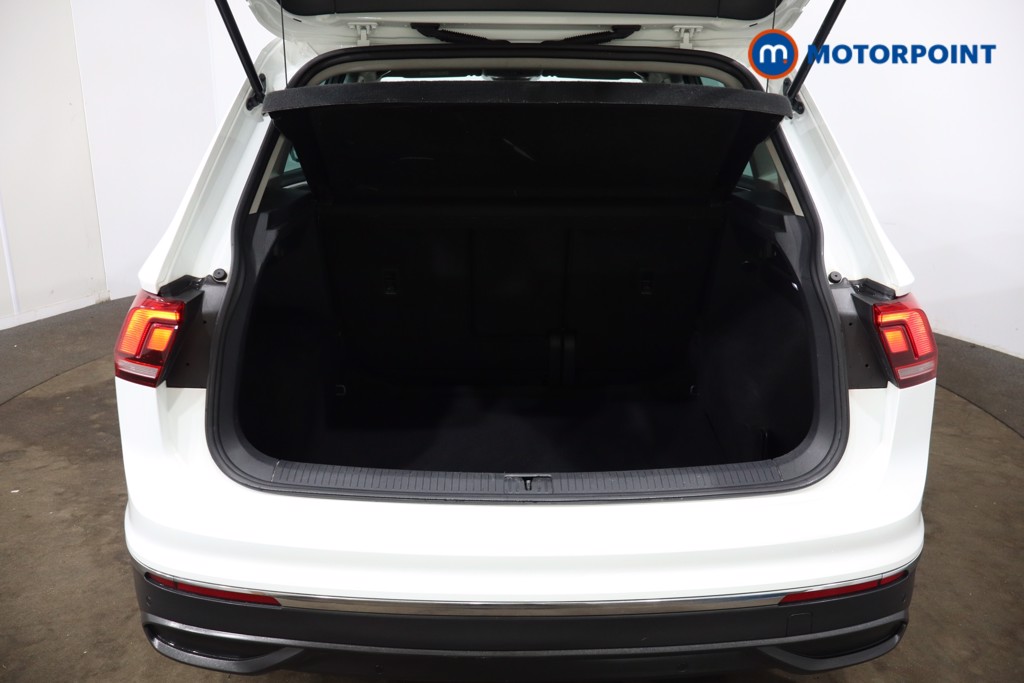 Volkswagen Tiguan Life Automatic Diesel SUV - Stock Number (1548962) - 32nd supplementary image