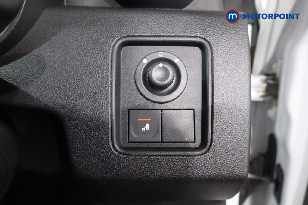Dacia Duster Prestige Manual Petrol SUV - Stock Number (1549081) - 19th supplementary image