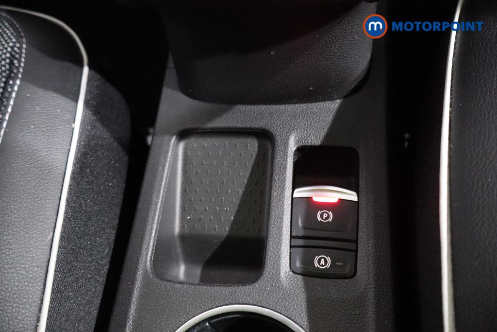 Renault Captur Se Edition Manual Petrol SUV - Stock Number (1549141) - 4th supplementary image