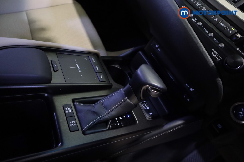Lexus ES 300H 2.5 4Dr Cvt Automatic Petrol-Electric Hybrid Saloon - Stock Number (1549208) - 5th supplementary image