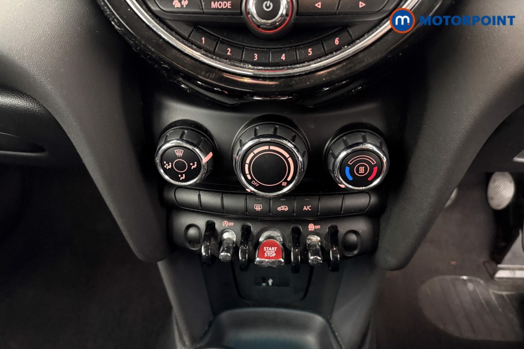 Mini Hatchback Cooper Classic Manual Petrol Hatchback - Stock Number (1549863) - 9th supplementary image