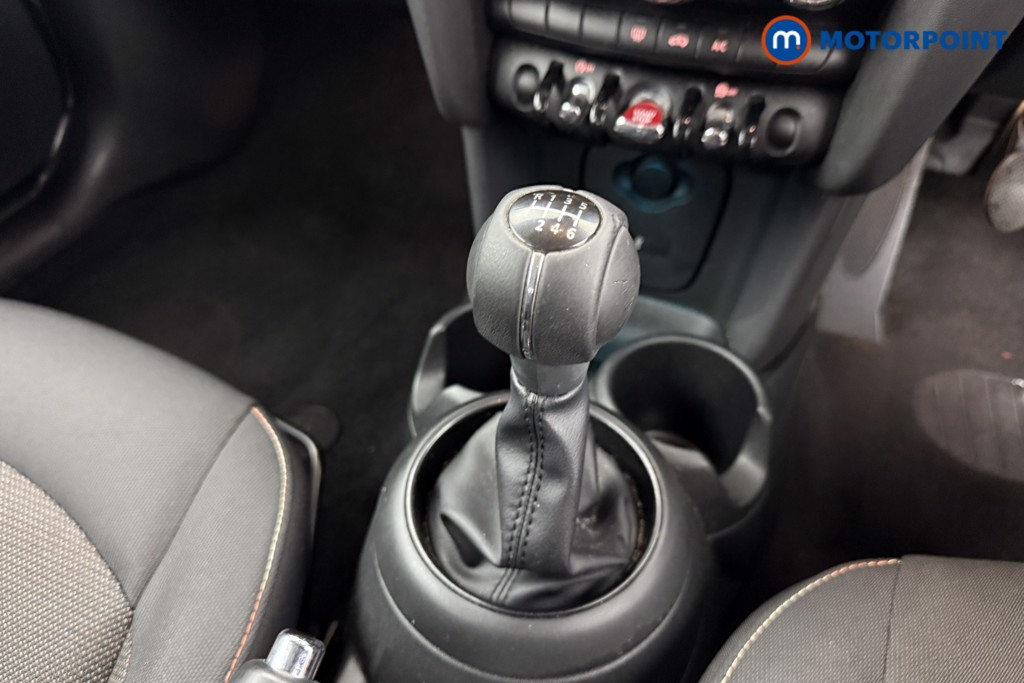 Mini Hatchback Cooper Classic Manual Petrol Hatchback - Stock Number (1549863) - 11th supplementary image